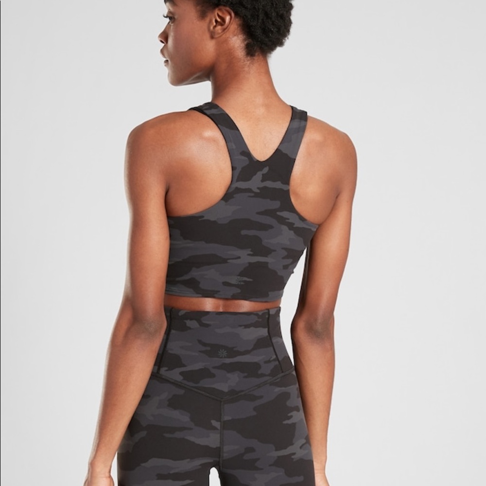 Athleta Conscious Crop A-C XS